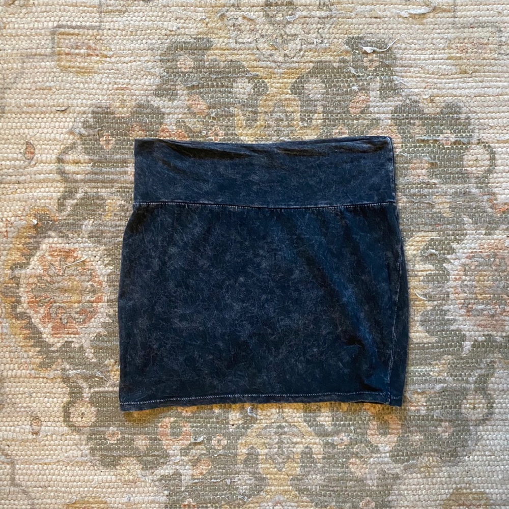 Black acid wash miniskirt